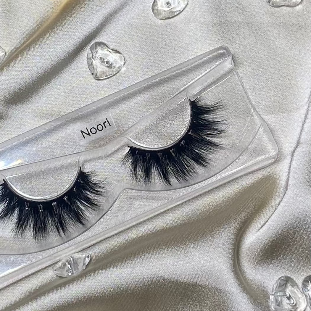 "NOORI" Lashes